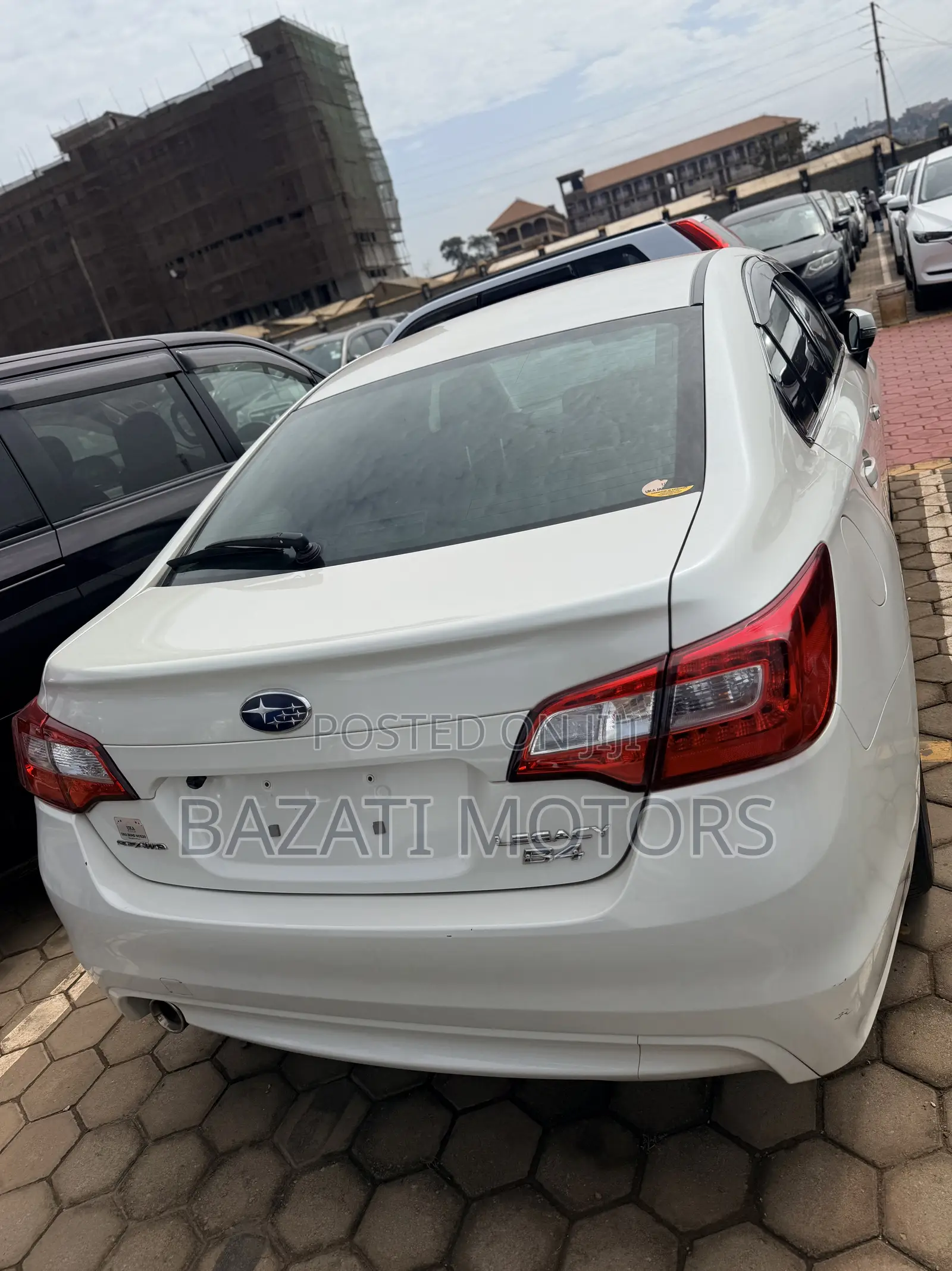 Subaru Legacy 2017 White