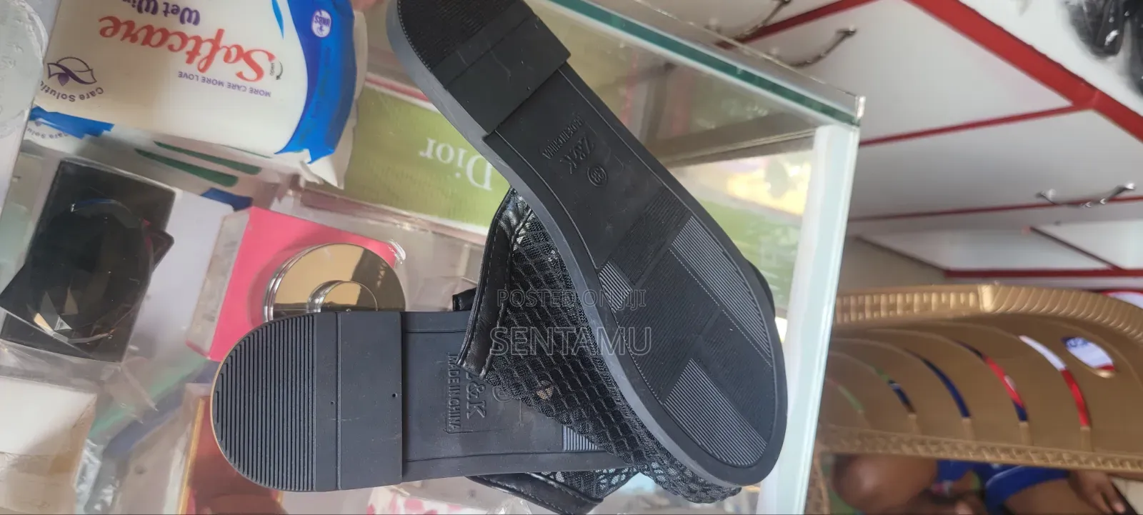 Lady' S Shoe