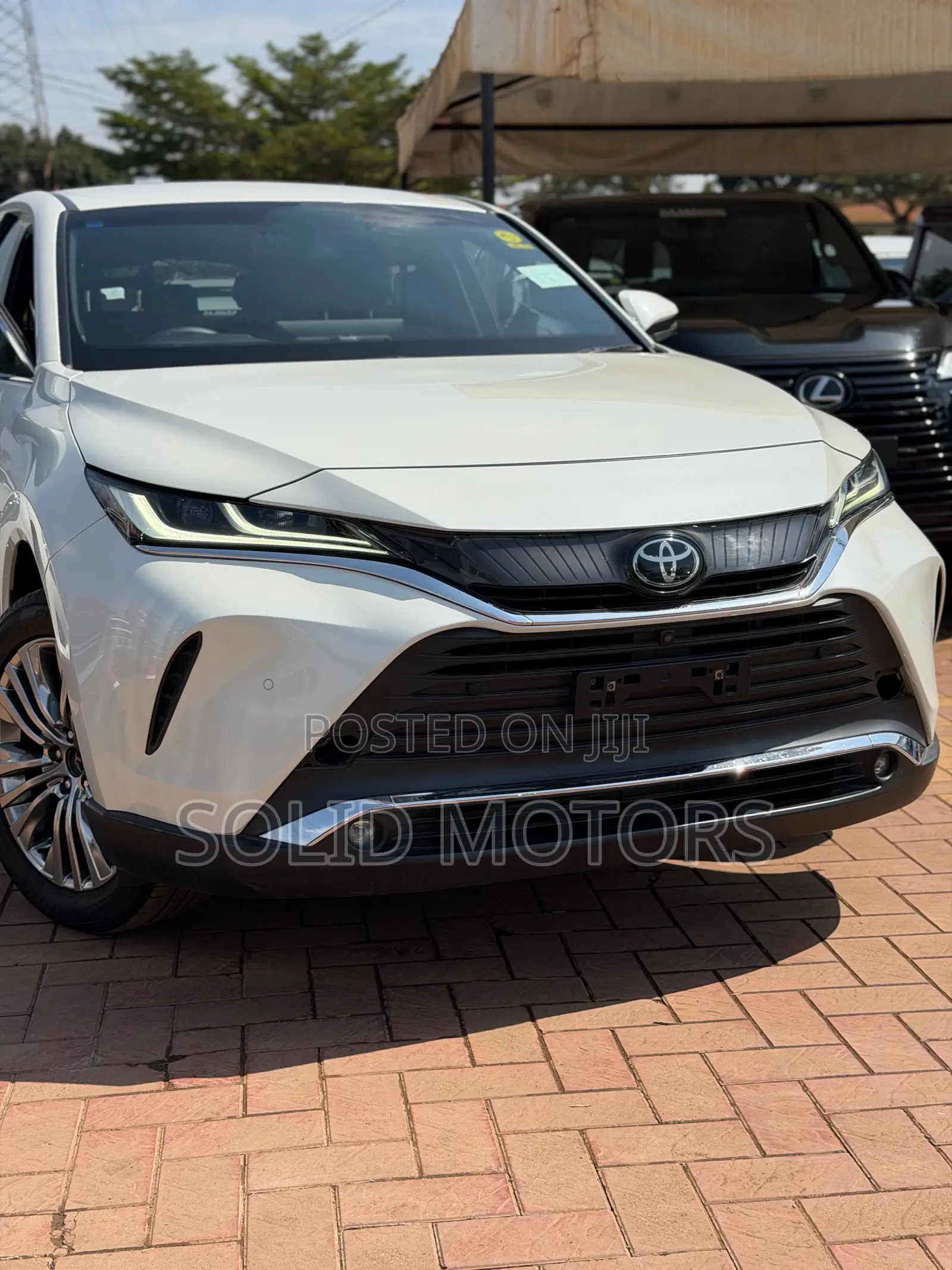 Toyota Harrier 2.0 2020 White