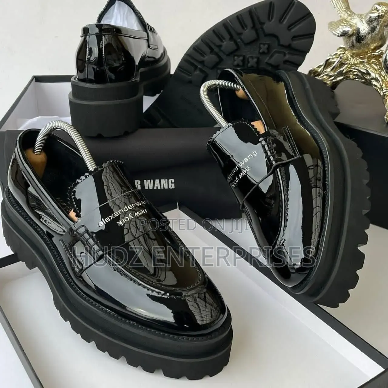 Alexander Shany Shoe