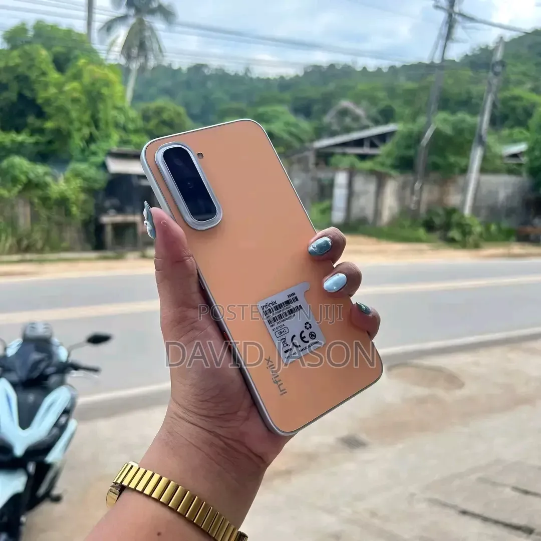 New Infinix Hot 70 256 GB Rose Gold
