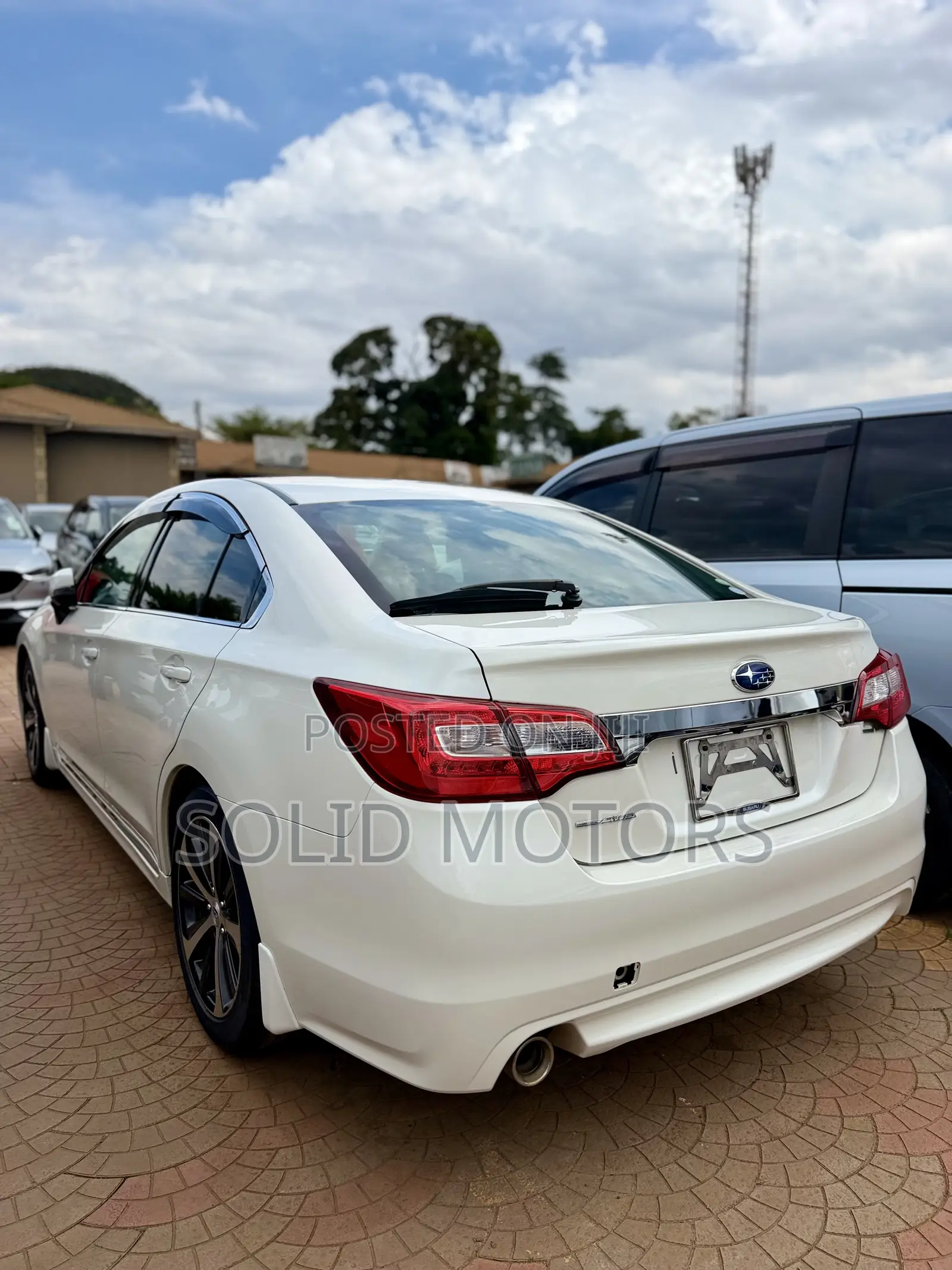 Subaru Legacy 2.5i Premium AWD 2017 White