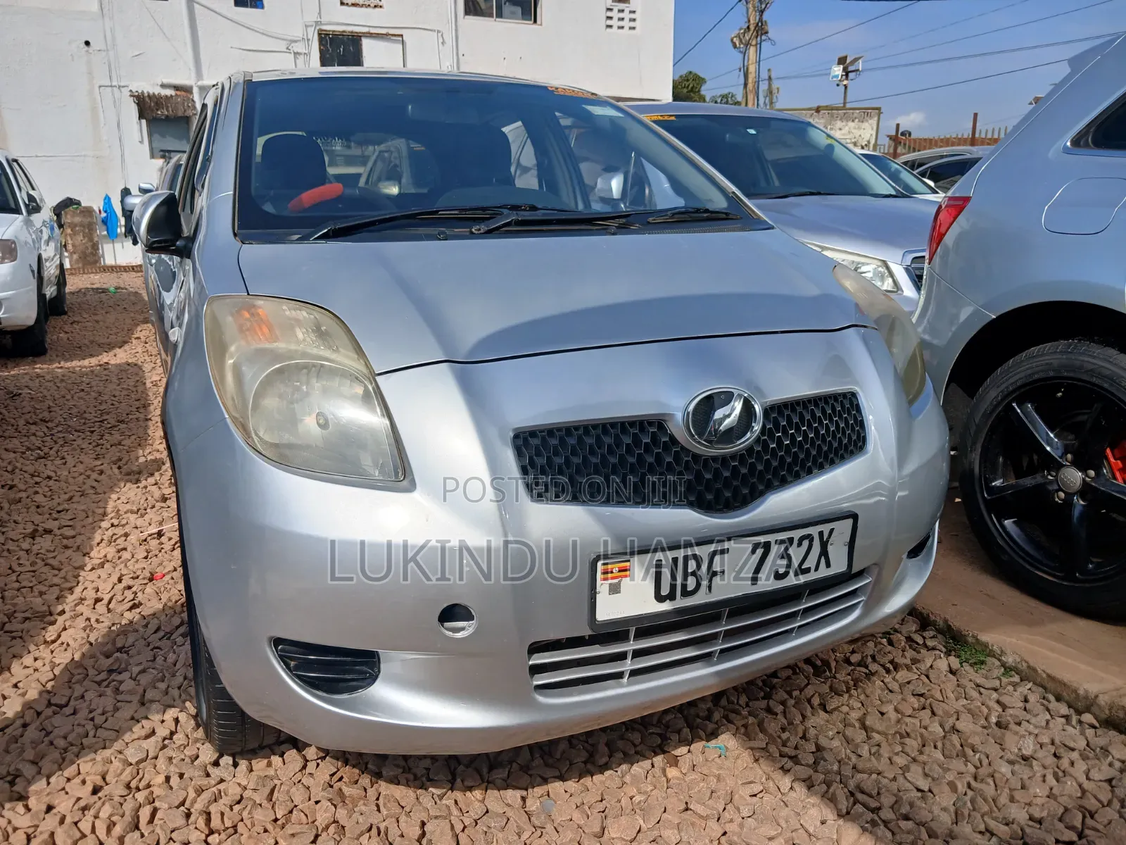 Toyota Vitz 2005 Silver