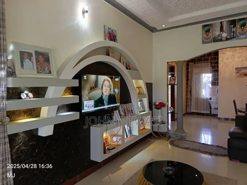 Furnished 4bdrm House in Home House On Sale, Wakiso / Wakiso for sale