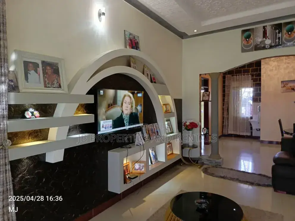Furnished 4bdrm House in Home House On Sale, Wakiso / Wakiso for sale
