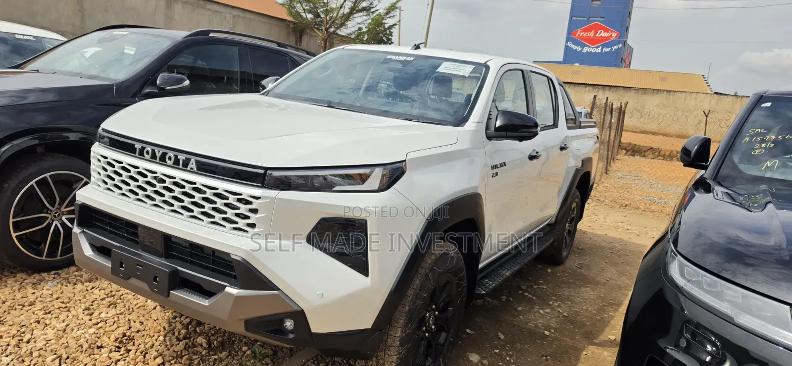 New Toyota Hilux 2025 White