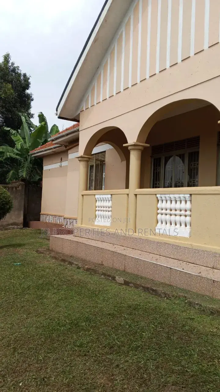 Furnished 4bdrm House in Home House For Sale, Rubaga for sale