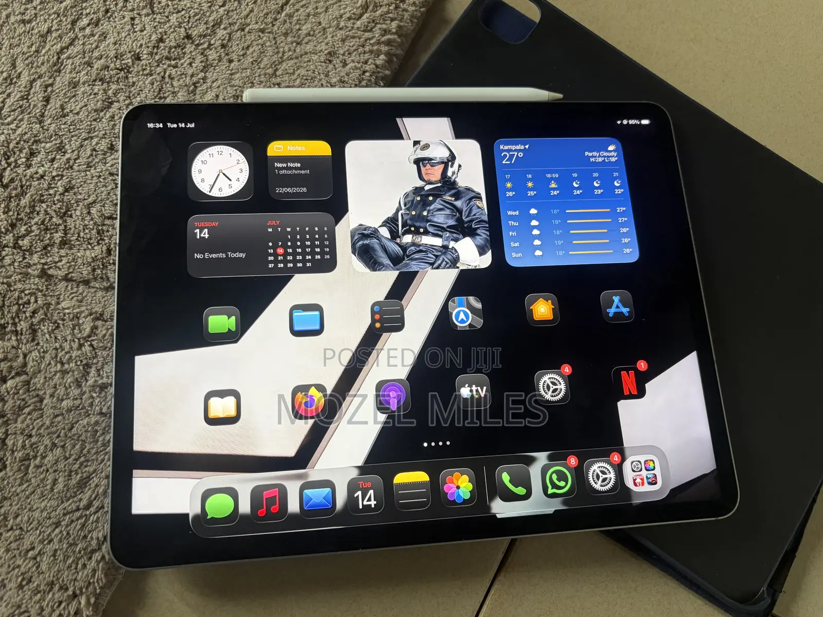Apple iPad Pro 12.9 (2022) 256 GB Gray