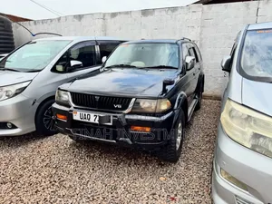 Mitsubishi Challenger 1999 Black