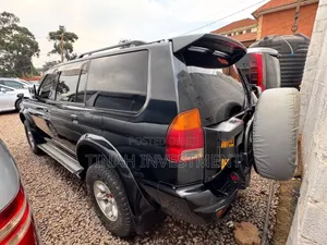 Mitsubishi Challenger 1999 Black