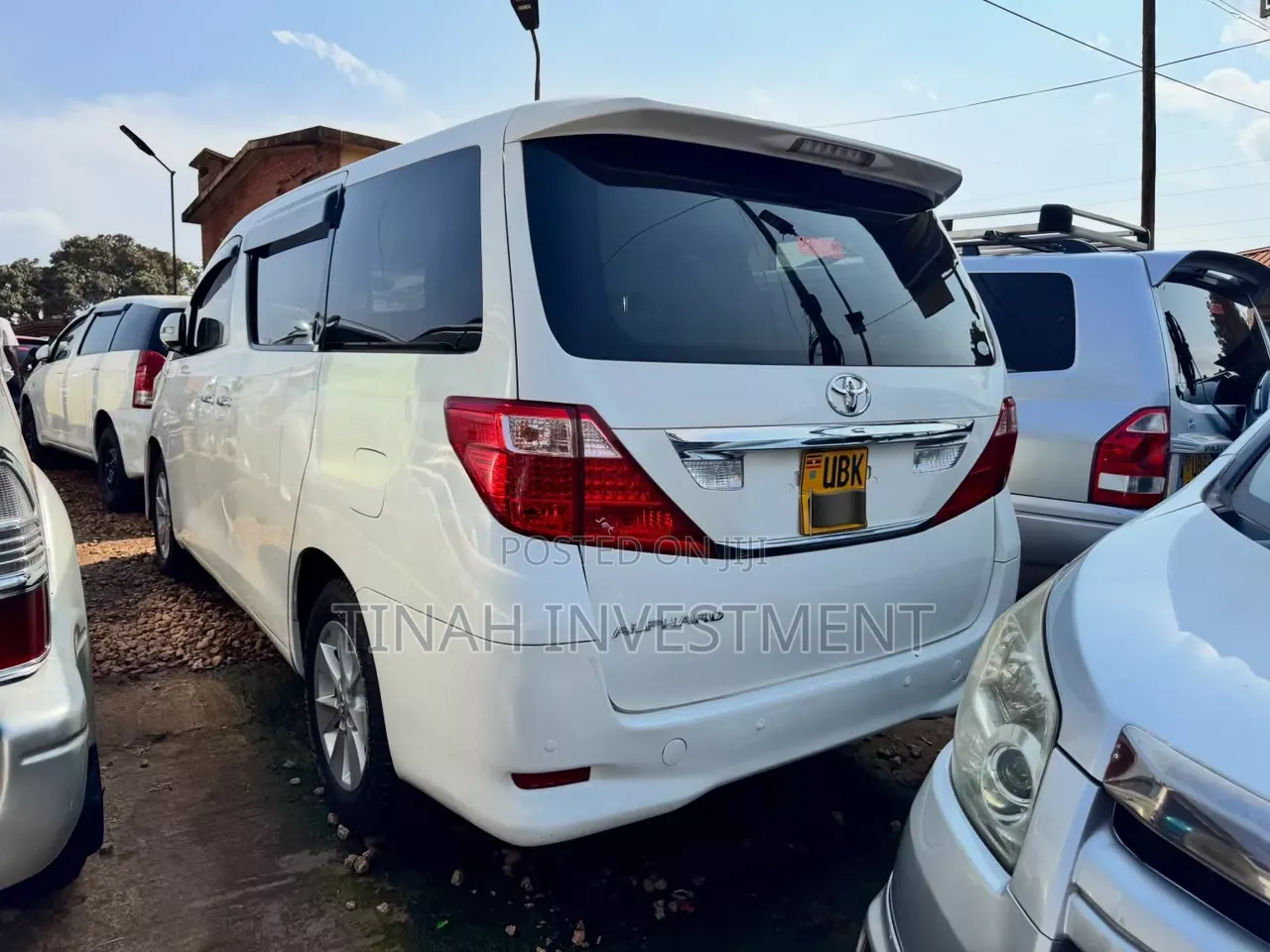 Toyota Alphard 2010 White