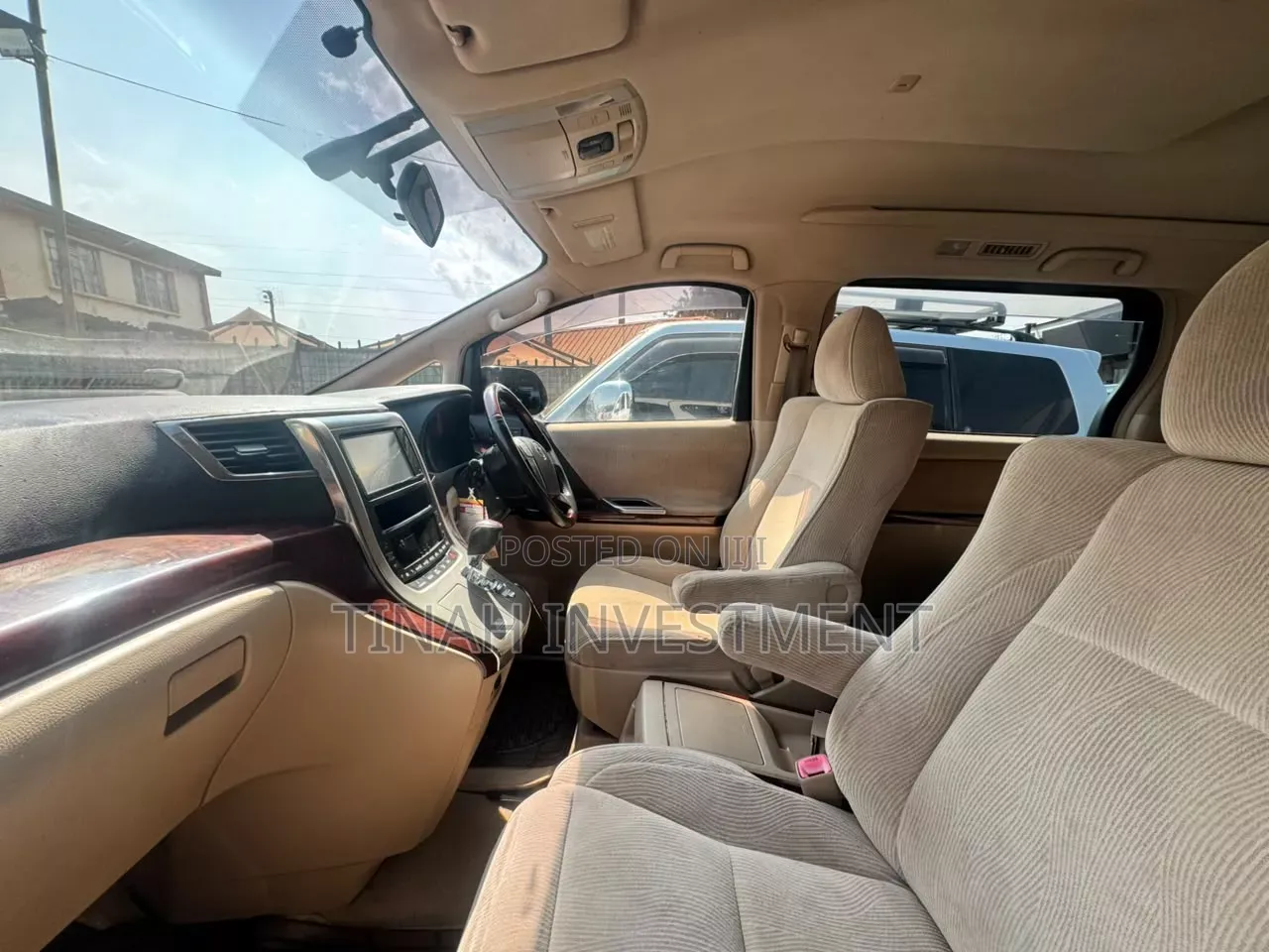 Toyota Alphard 2010 White