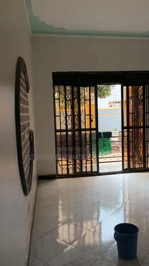 3bdrm Bungalow in Kira for sale