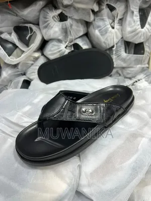 Causal Flip-Flop Sandle, White and Black