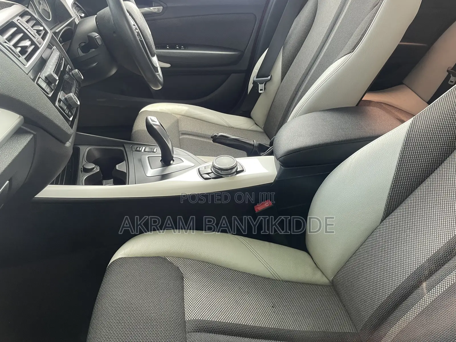 BMW 118i 2016 Red