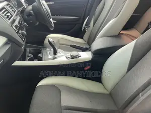 BMW 118i 2016 Red