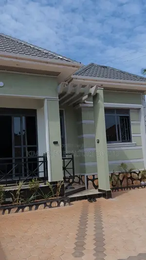 3bdrm House in Division A for sale