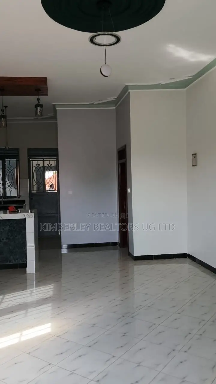 3bdrm House in Division A for sale