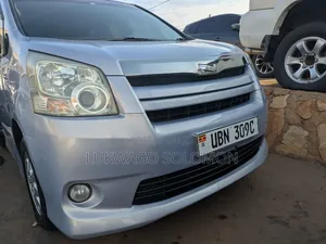 Toyota Noah 2009 Teal