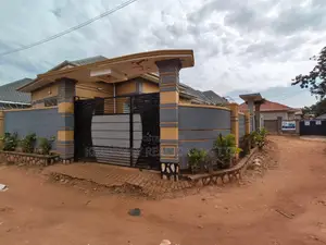 3bdrm House in Division A for sale