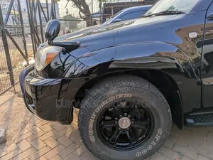 Toyota Hilux Surf 2009 Black