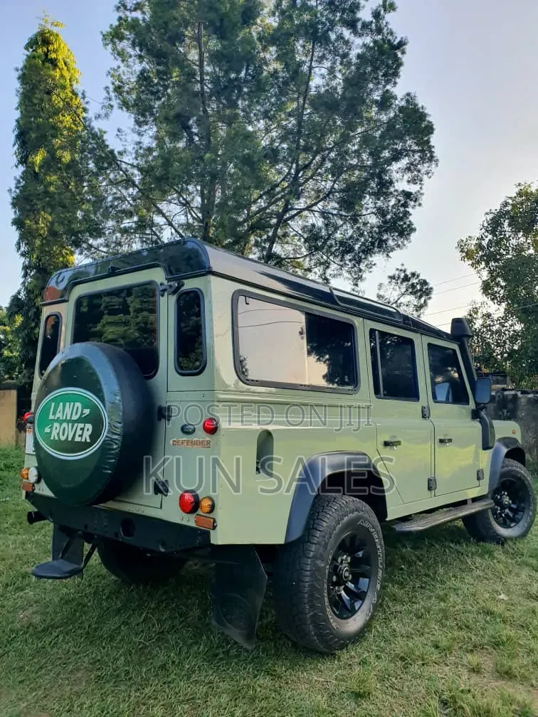 Land Rover Defender 2012 Green
