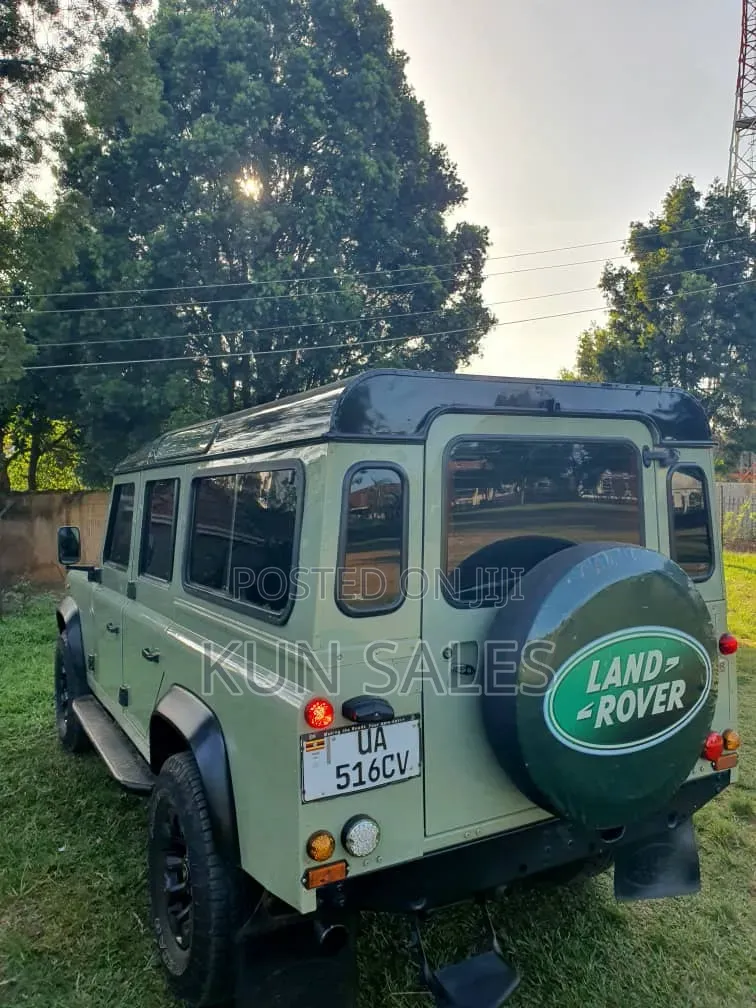 Land Rover Defender 2012 Green