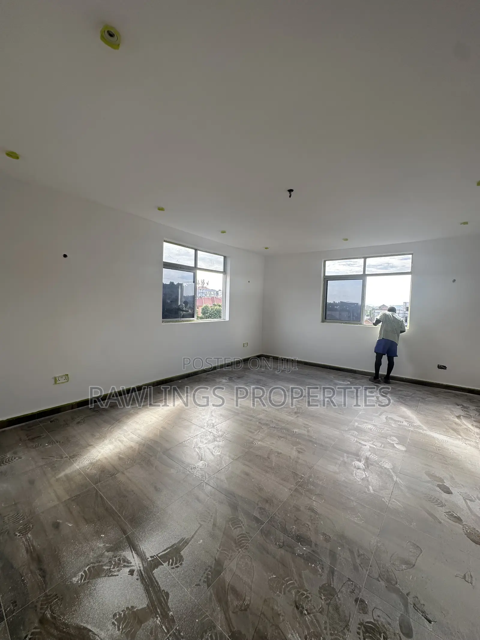 3bdrm Penthouse in Buziga, Makindye for rent