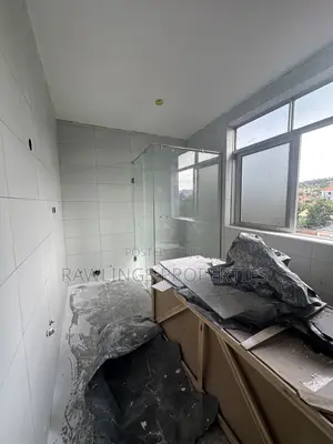 3bdrm Penthouse in Buziga, Makindye for rent