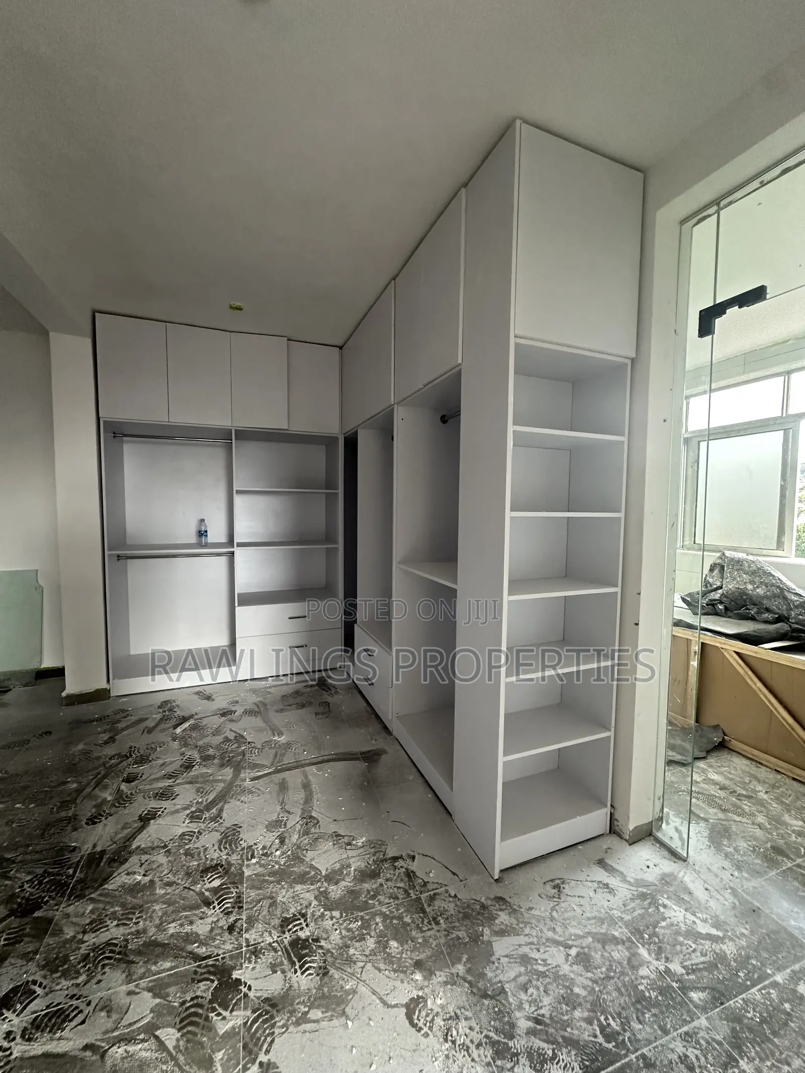 3bdrm Penthouse in Buziga, Makindye for rent