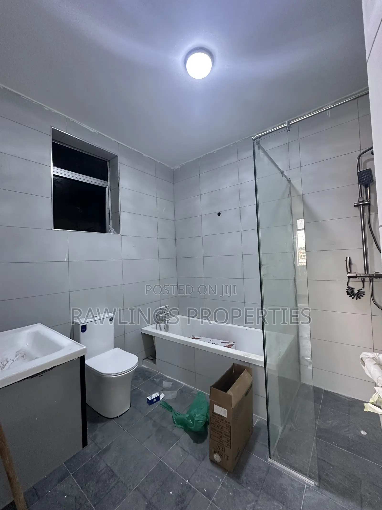 3bdrm Penthouse in Buziga, Makindye for rent