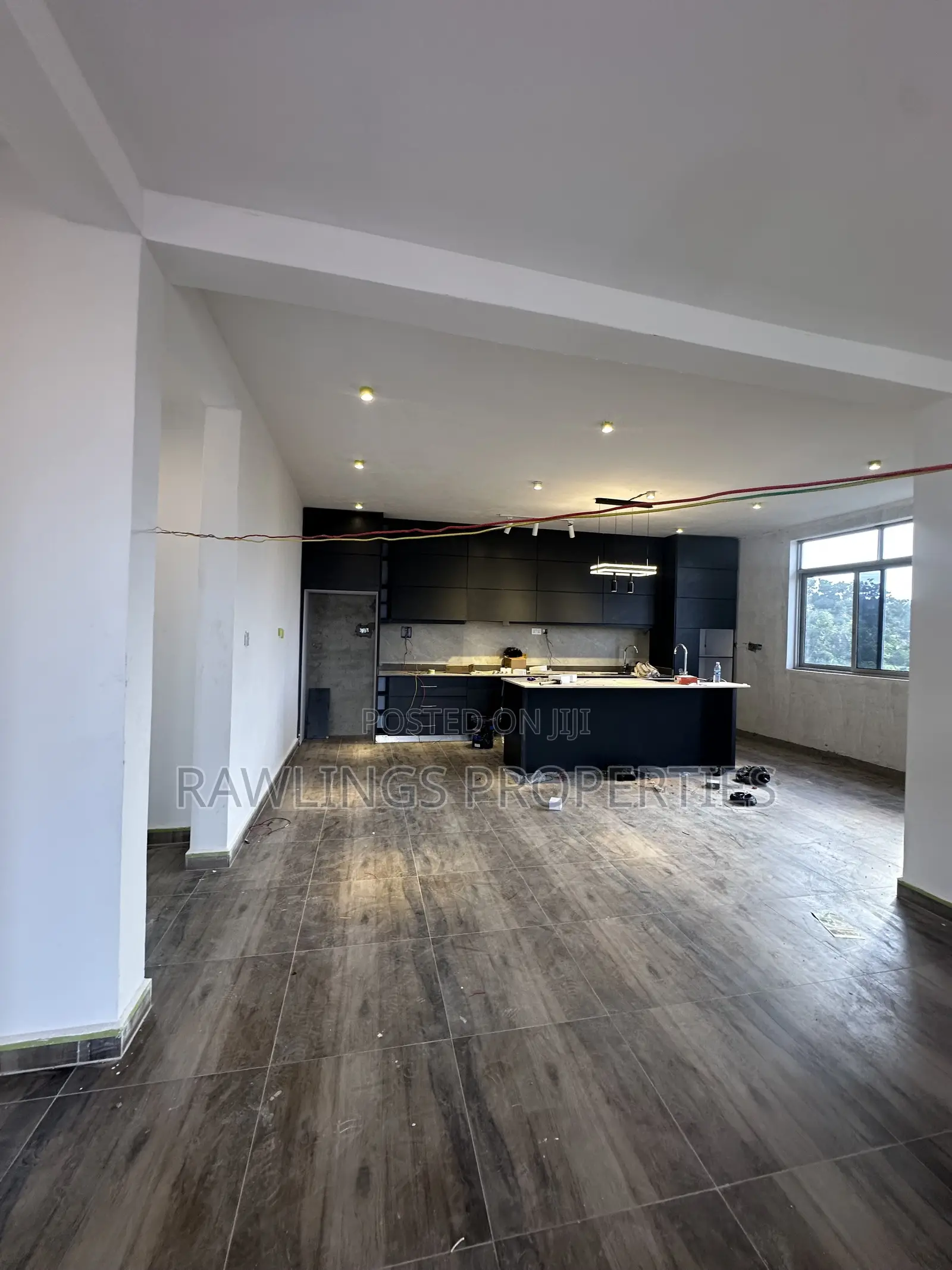 3bdrm Penthouse in Buziga, Makindye for rent