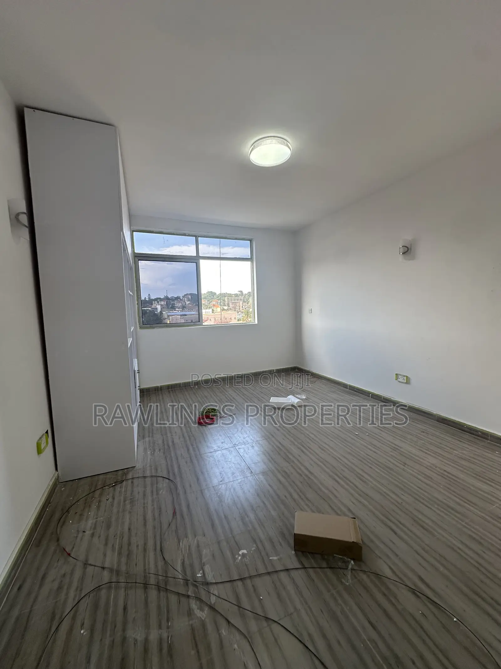 3bdrm Penthouse in Buziga, Makindye for rent