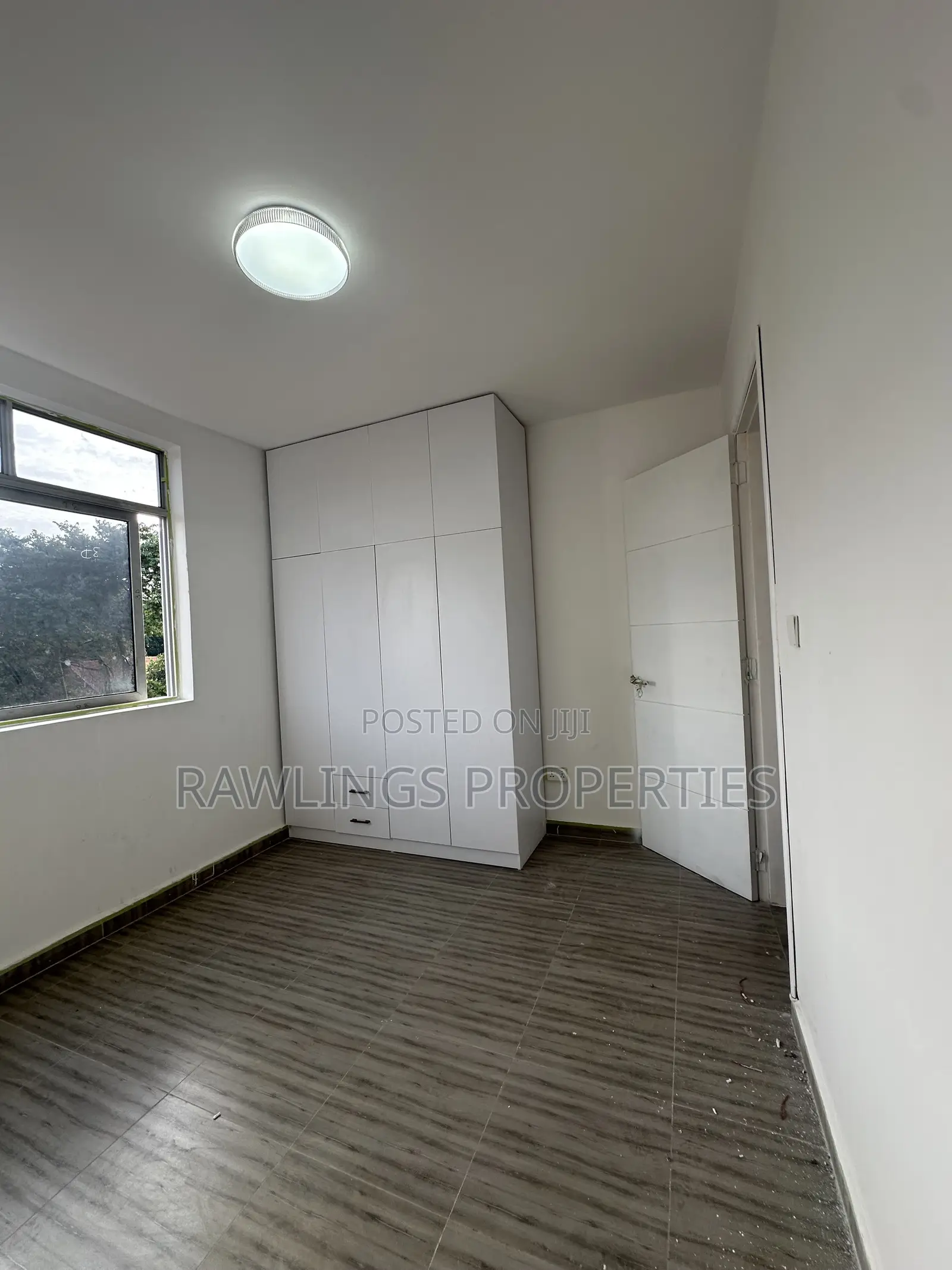 3bdrm Penthouse in Buziga, Makindye for rent