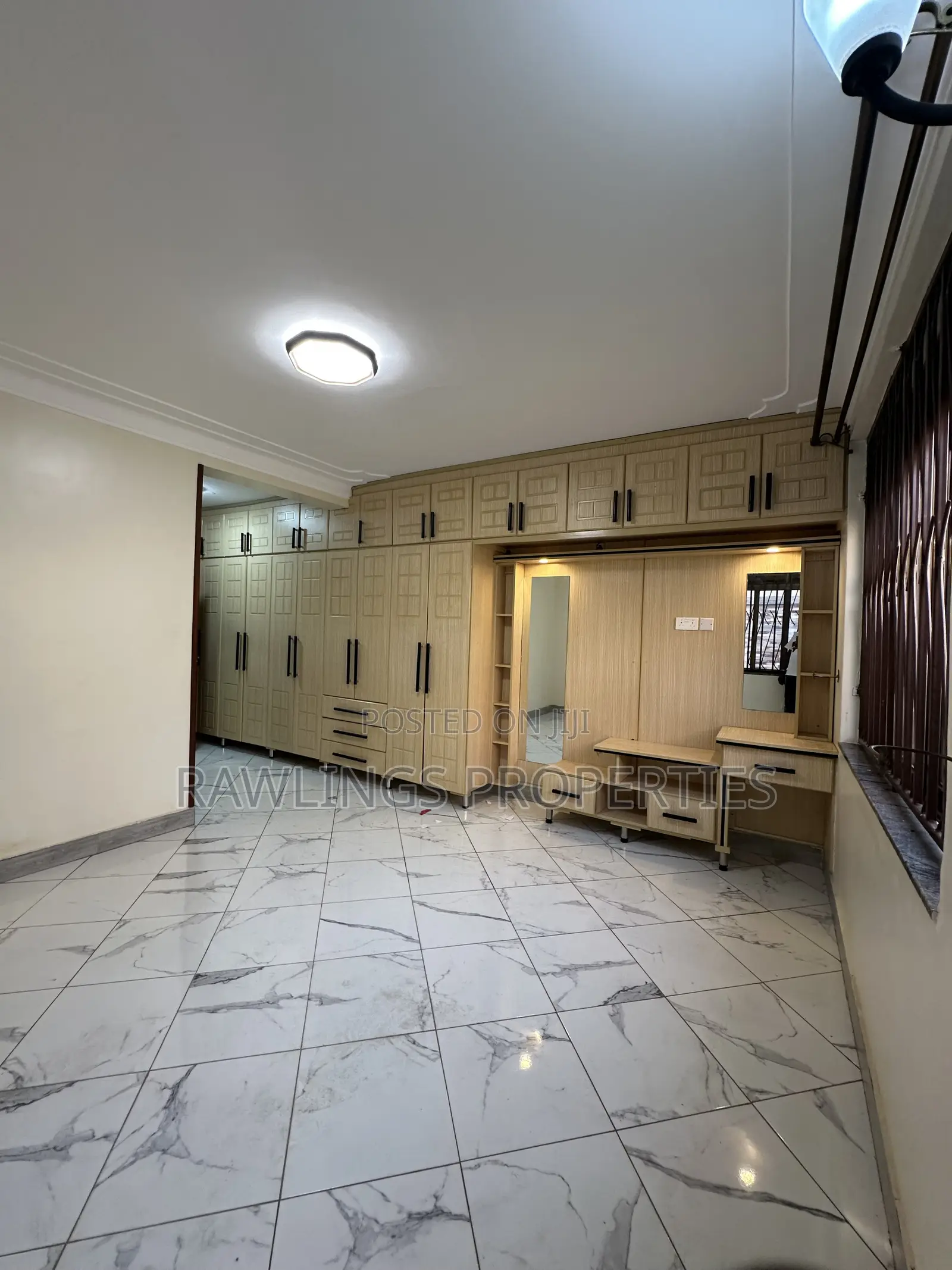 3bdrm Apartment in Bunga, Makindye for rent