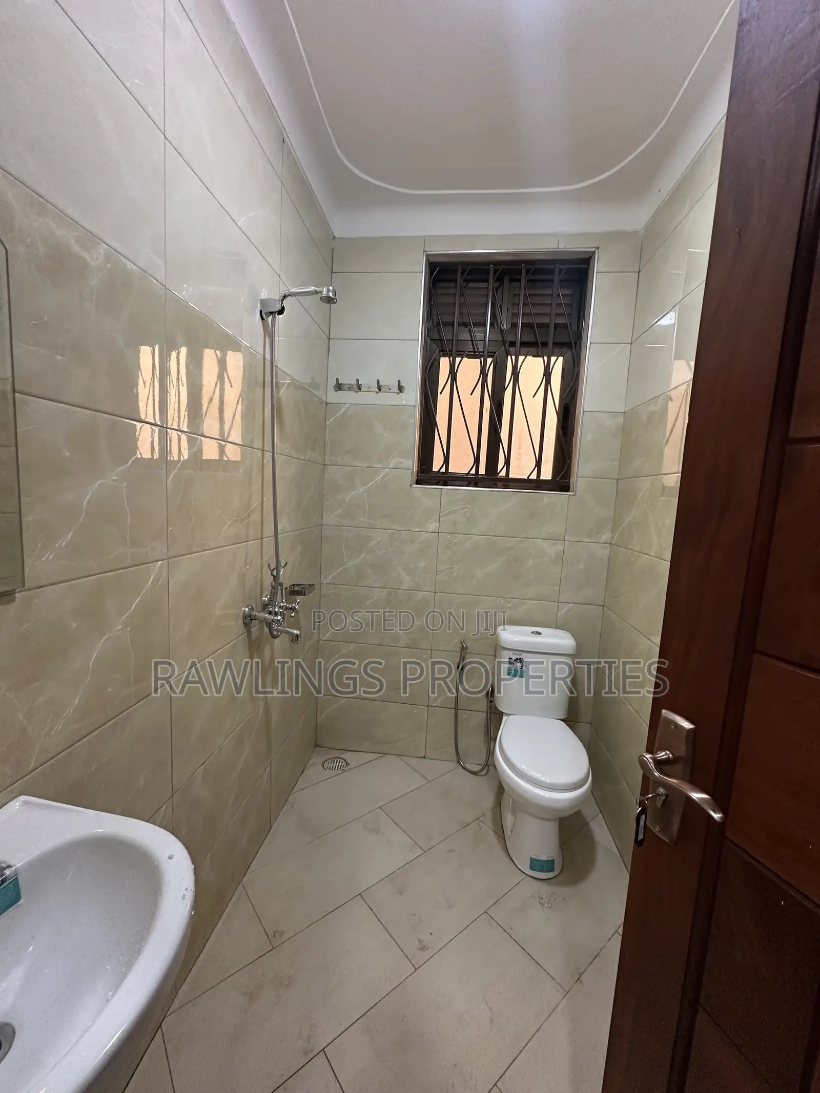 3bdrm Apartment in Bunga, Makindye for rent