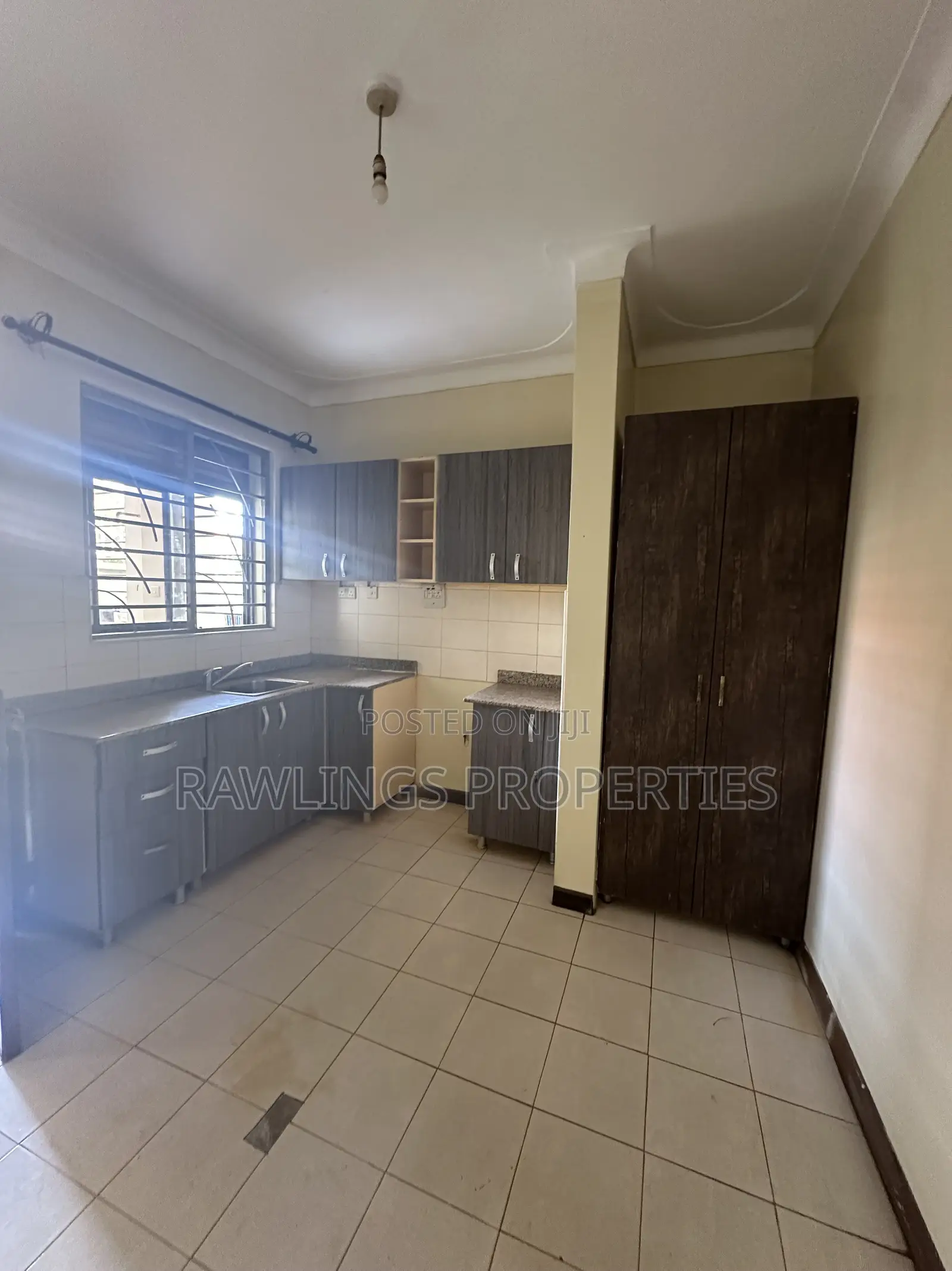3bdrm Apartment in Kansanga, Makindye for rent