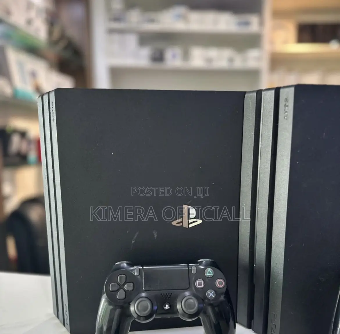PS4 Pro With 12 Games, 2pads. Stop the 'Boda' Noise, Relax.
