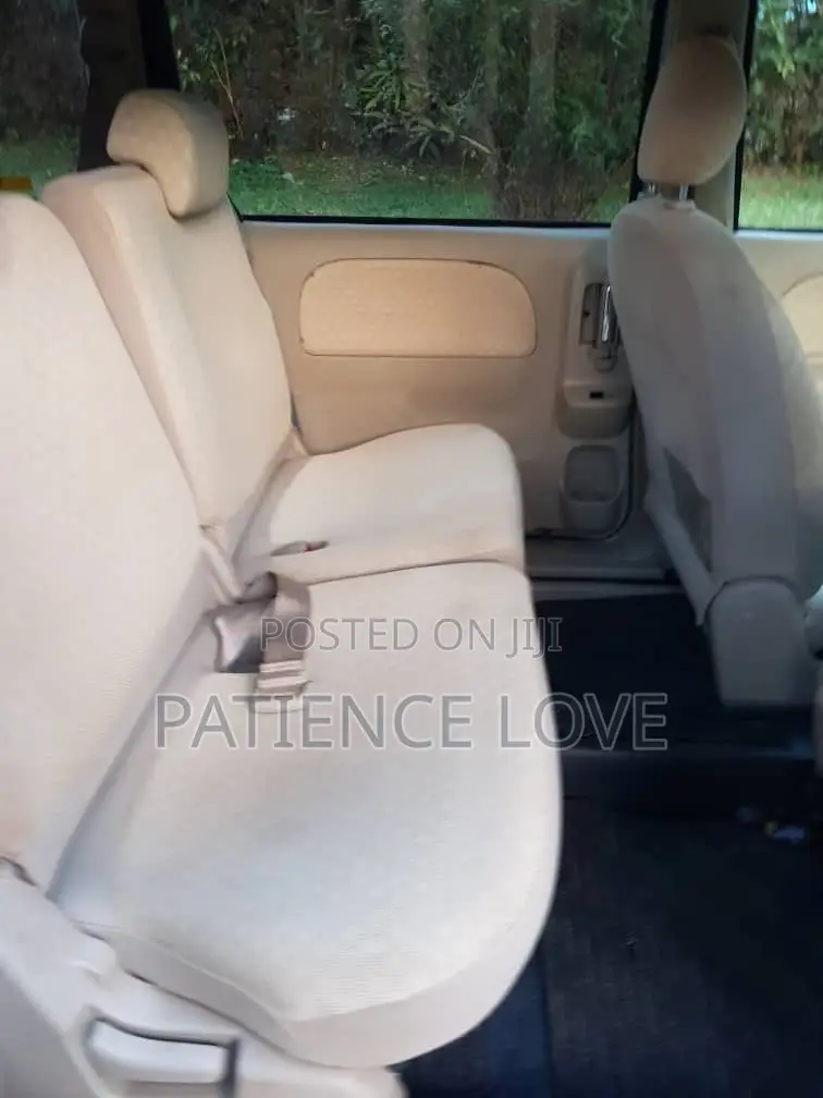 Toyota Sienta 1.5 AWD 2009 Blue