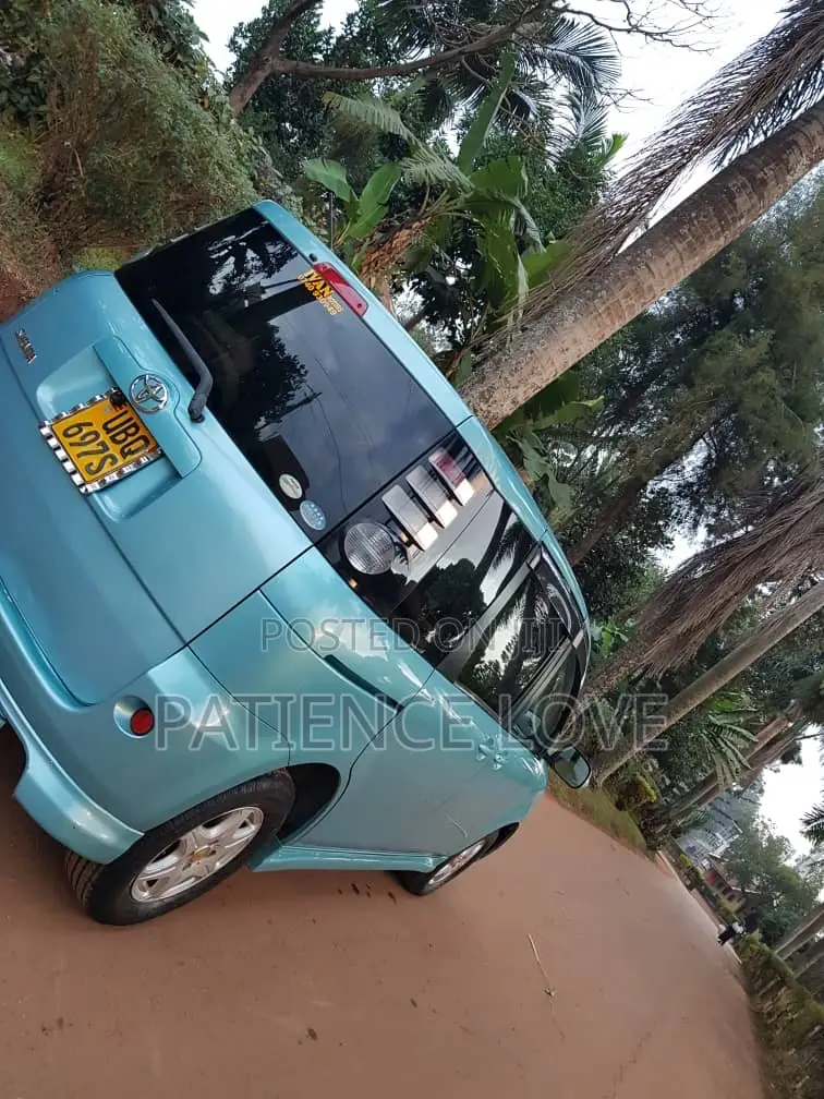 Toyota Sienta 1.5 AWD 2009 Blue