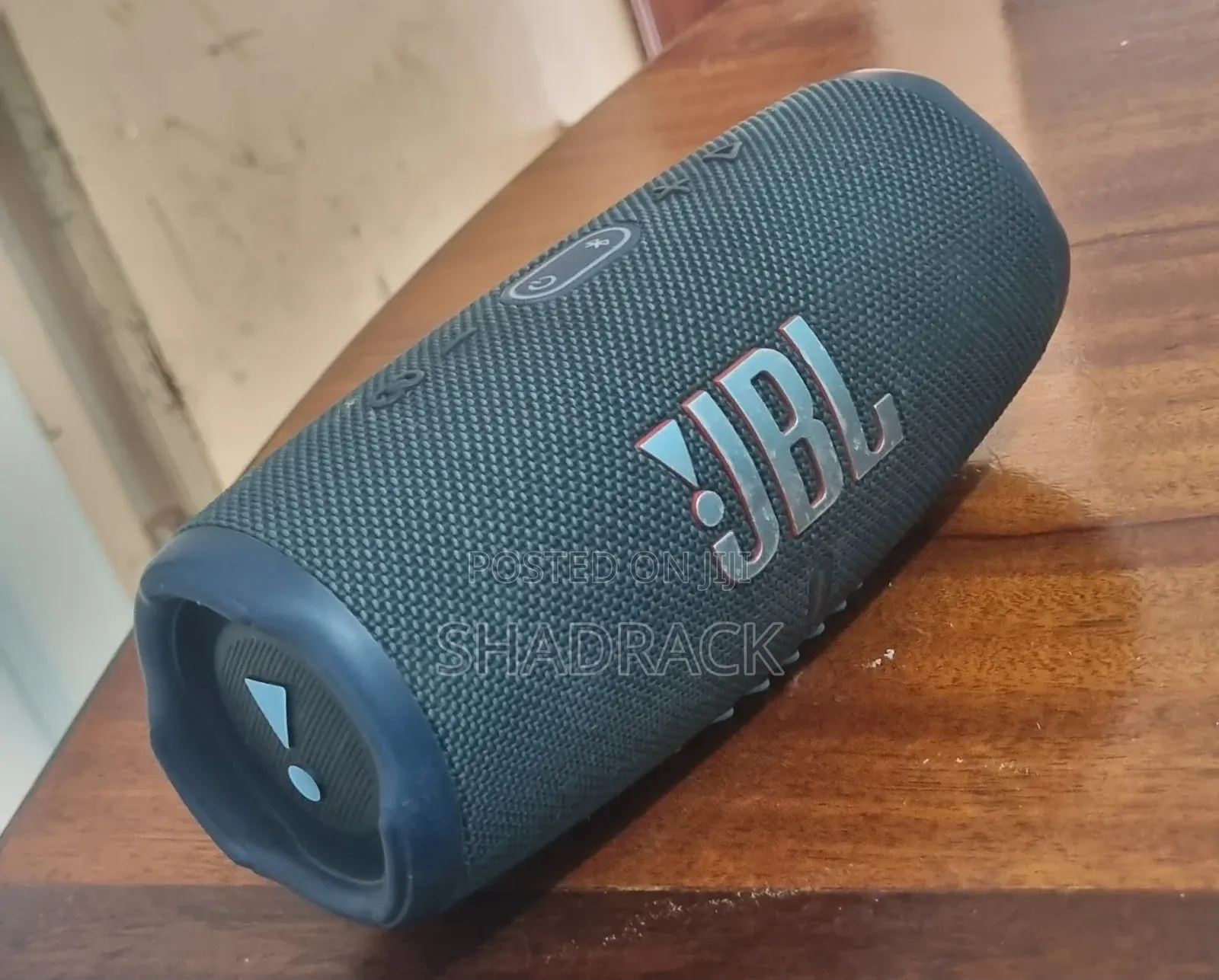 JBL Charge 5
