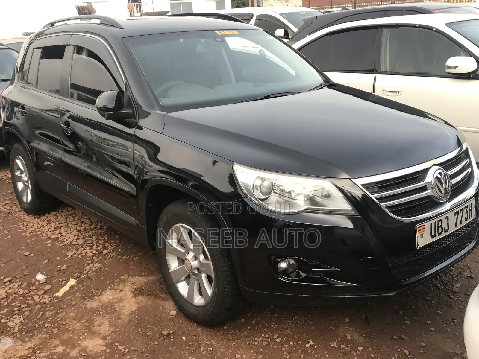 Volkswagen Tiguan 2010 Black