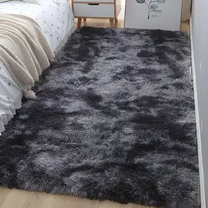 Black Plush Carpets for the Living Room