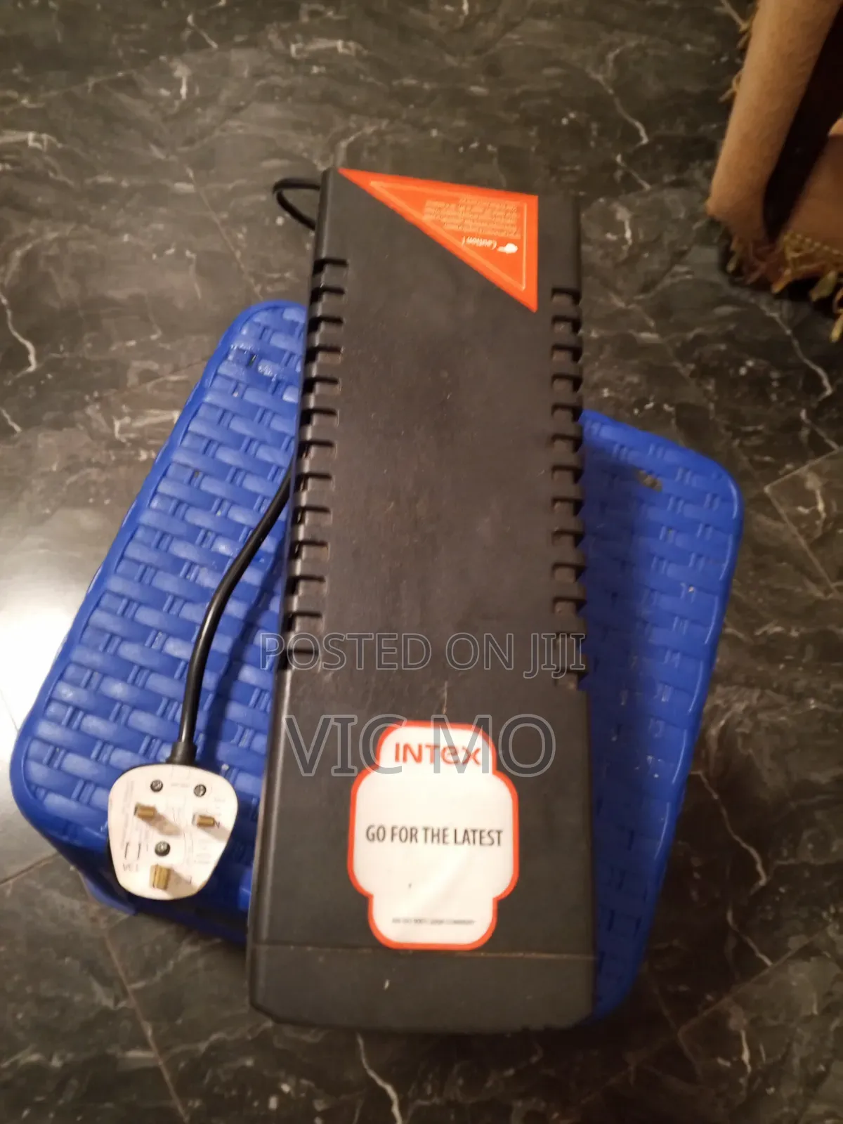 UPS(Uninterrupted Power Supply)