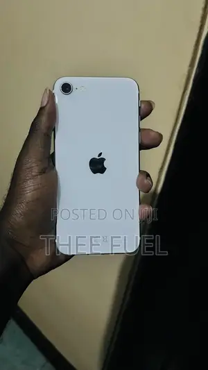 Apple iPhone SE (2022) 64 GB White