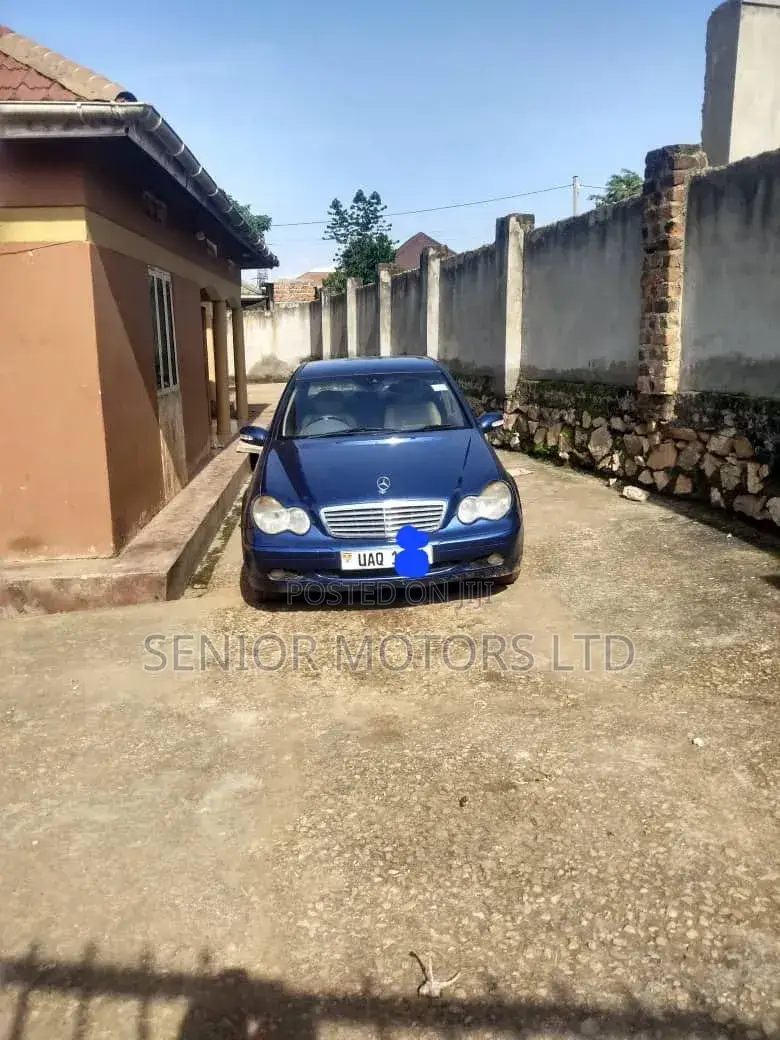 Mercedes-Benz C200 2003 Blue