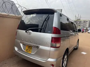 Toyota Noah 2003 Silver