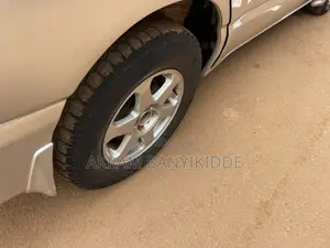 Toyota Noah 2003 Silver