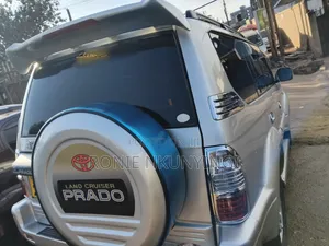 Toyota Land Cruiser Prado 2001 Silver