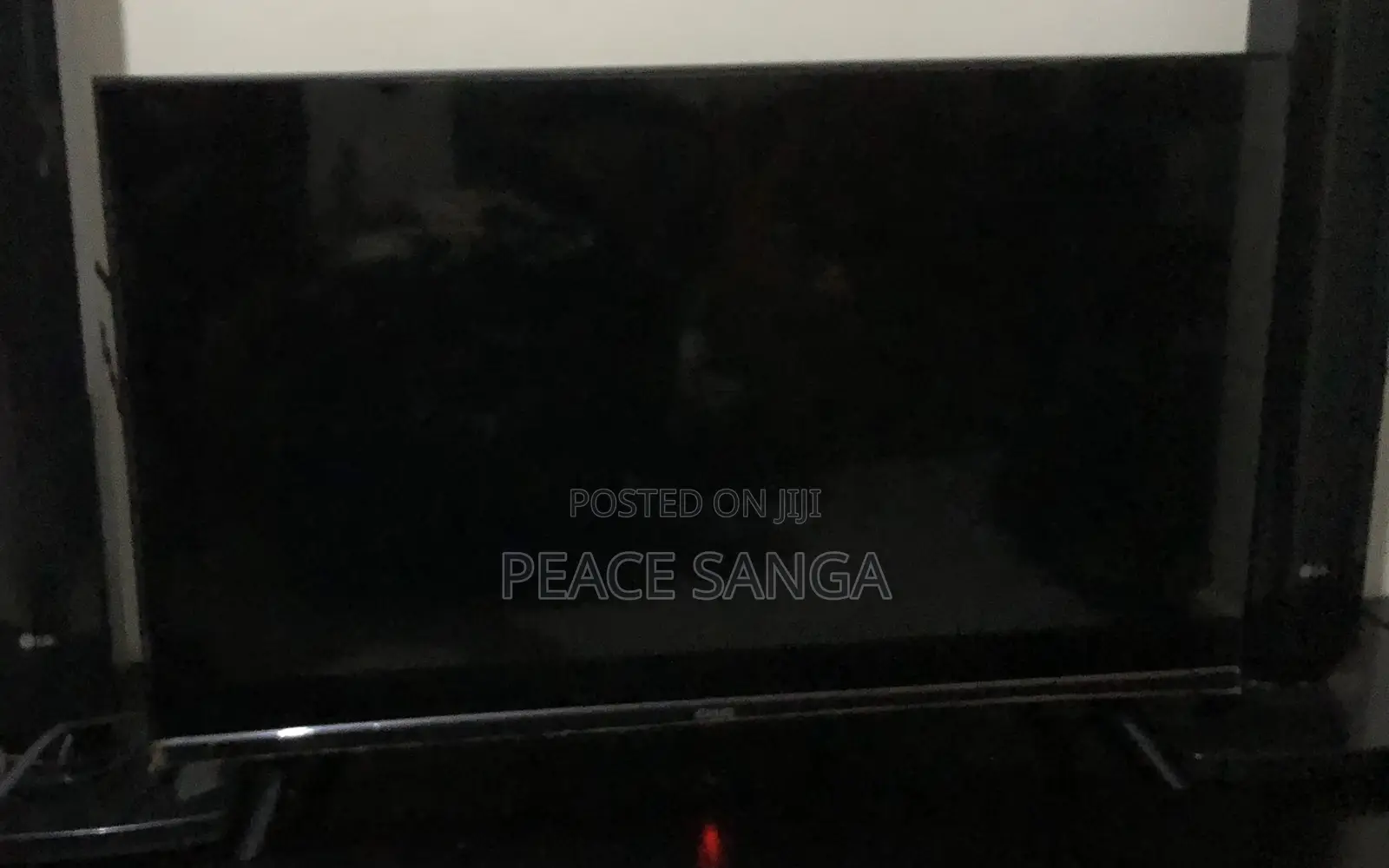 Chiq Brand Flat Screen